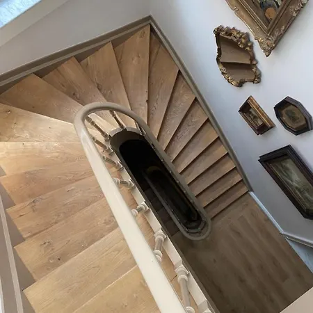 Maison Des Anges Bed & Breakfast *